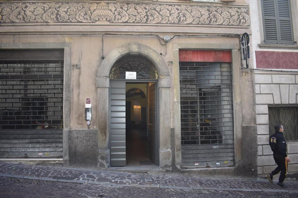 Nur 2 Casa Vacanze Bergamo Via Pignolo Bérgamo Exterior foto