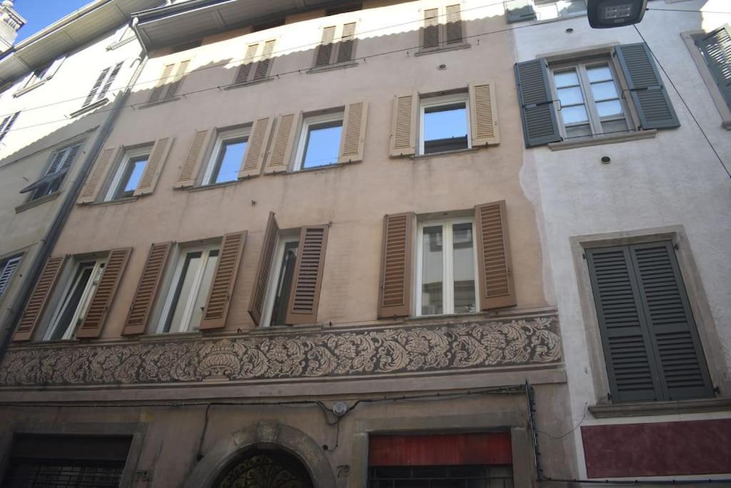Nur 2 Casa Vacanze Bergamo Via Pignolo Bérgamo Exterior foto